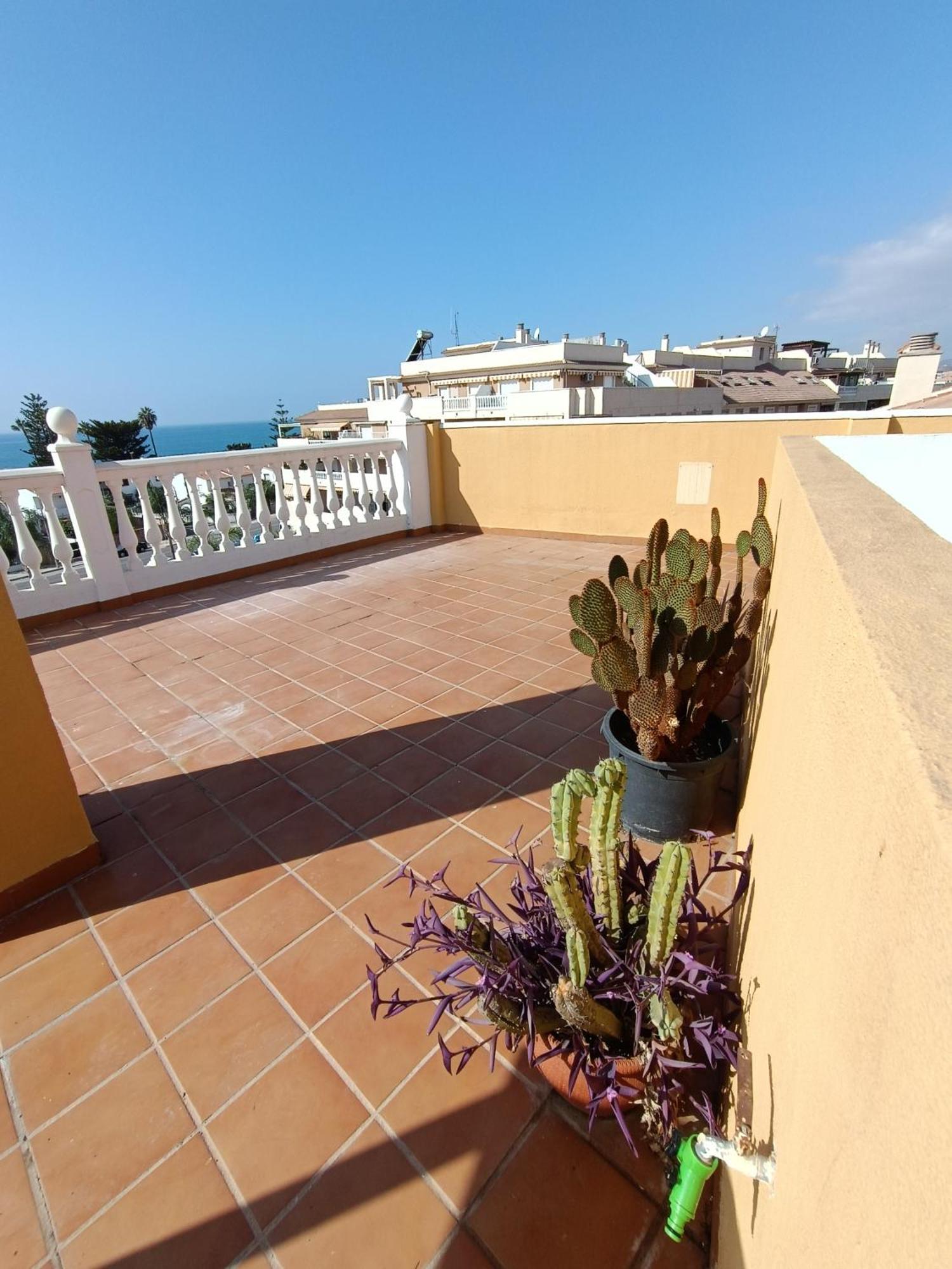 Lovely Penthouse In Front Of The With Free Parking * Málaga