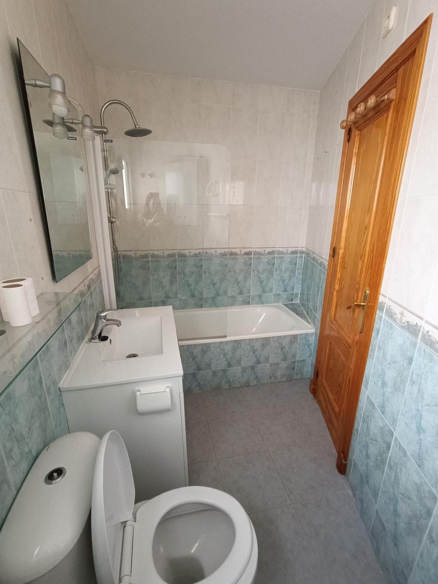 Apartment Lovely Penthouse In Front Of The With Free Parking Málaga