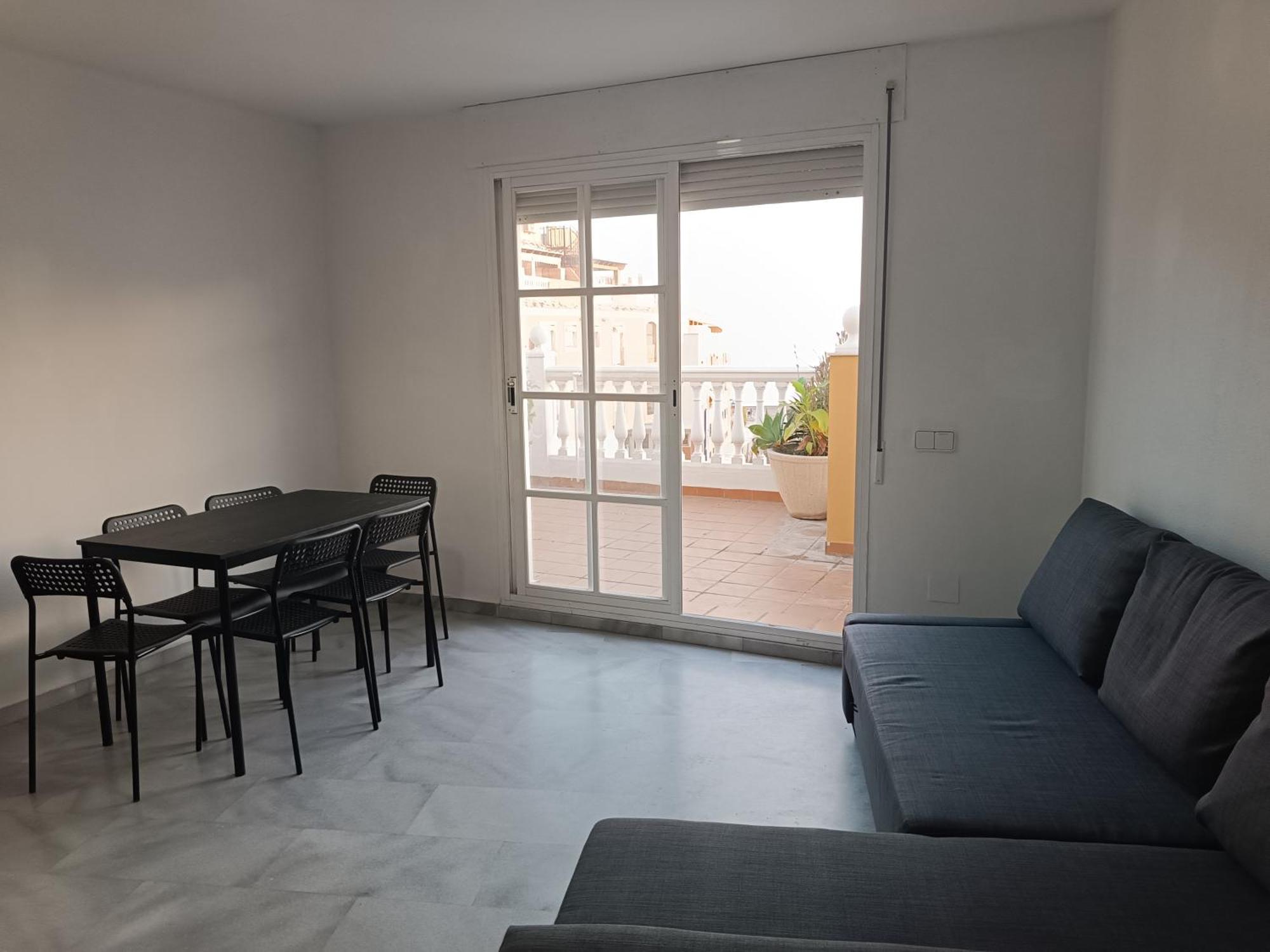 Appartement Lovely Penthouse In Front Of The With Free Parking *